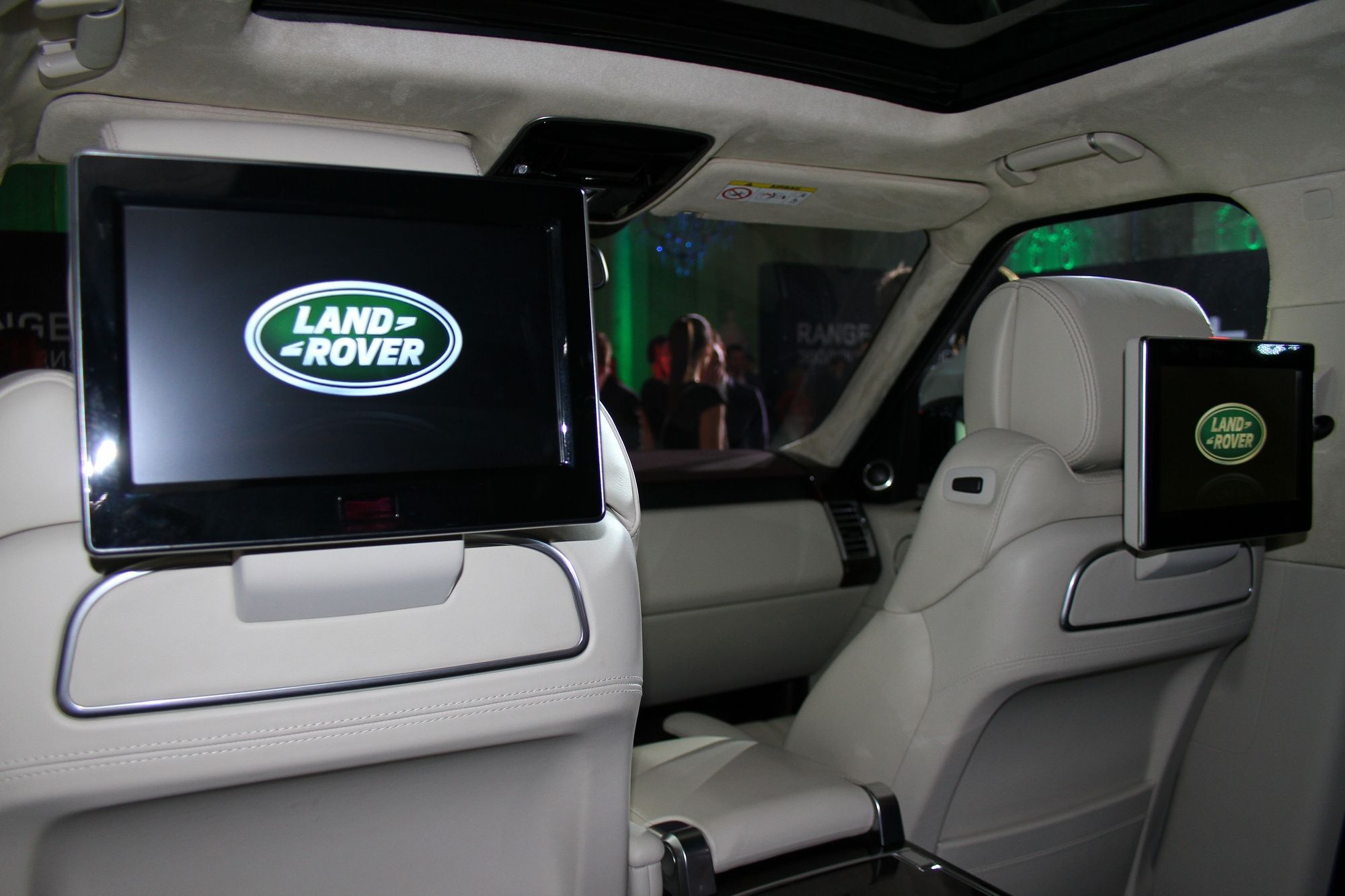 Длиннобазный Range Rover L 2014