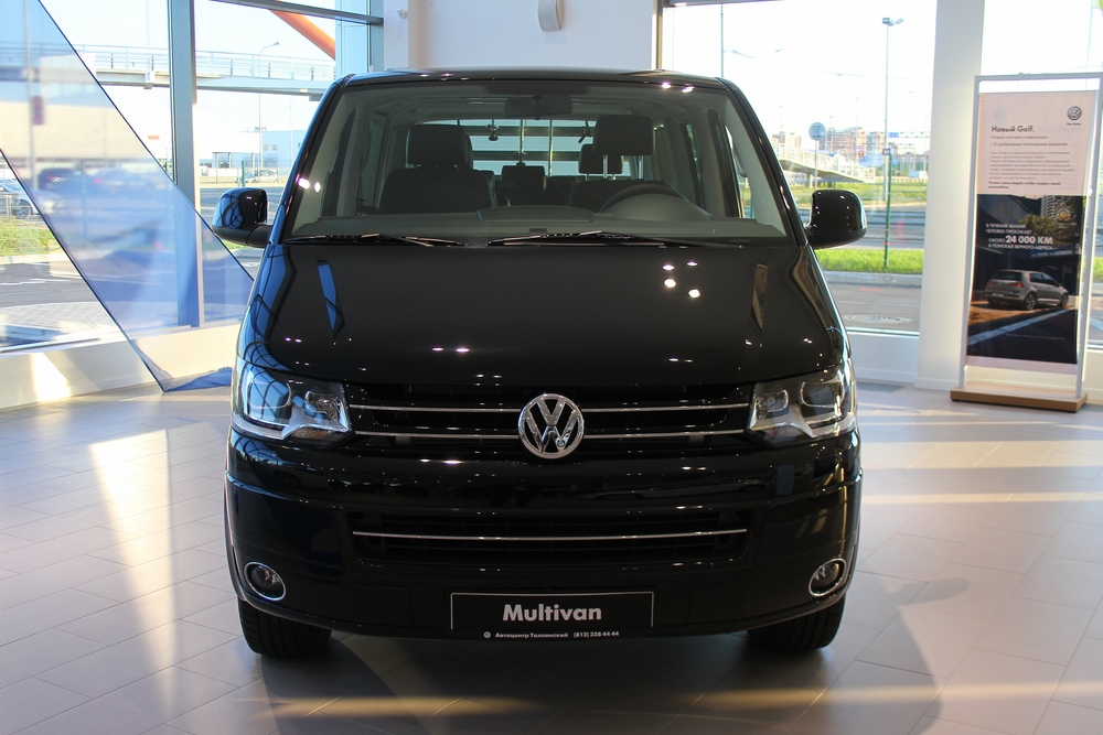 Volkswagen Multivan в Автоцентре Таллинский, официальный дилерский центр Volkswagen