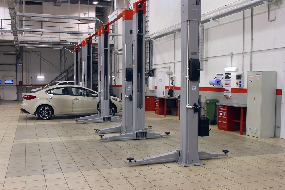 Автоцентр Аврора на Стартовой 4 - сервисная зона