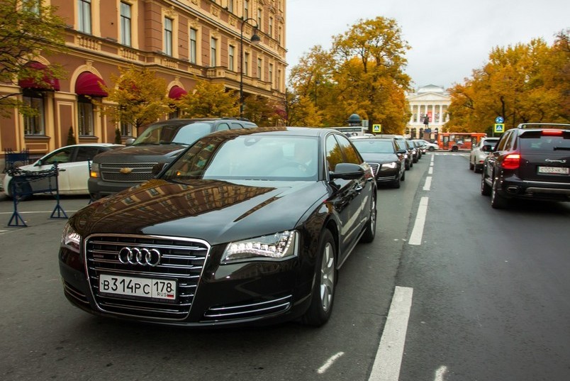 Audi A8 Long для Grand Hotel Europe