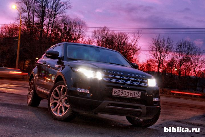 Range Rover Evoque - вид спереди