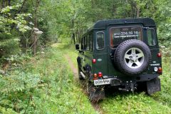 Land Rover Defender 2012