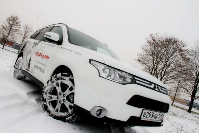 Митсубиси Аутлендер 2012 2013 (Mitsubishi Outlander 2012 2013)