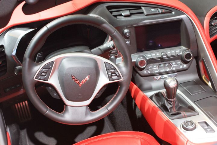Chevrolet Corvette салон Chevrolet Corvette салон