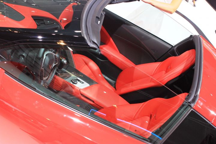 Chevrolet Corvette салон Chevrolet Corvette салон