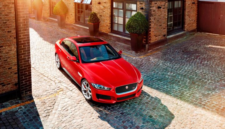 Новый Jaguar XE