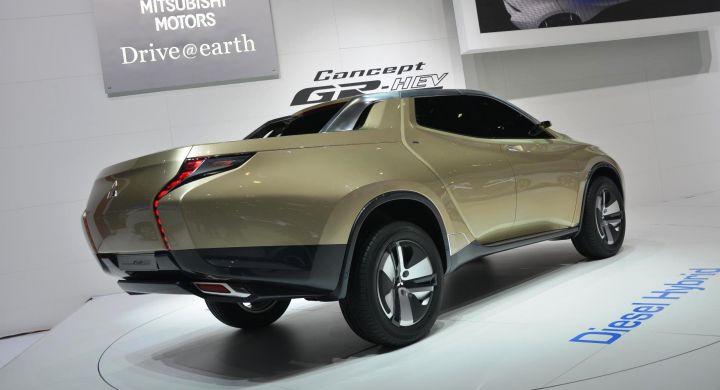 Концепт Mitsubishi GR-HEV был показан в 2013 году