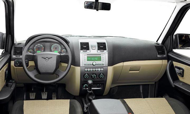 Обновленный UAZ Patriot поступит в продажу в ноябре 2014 года.