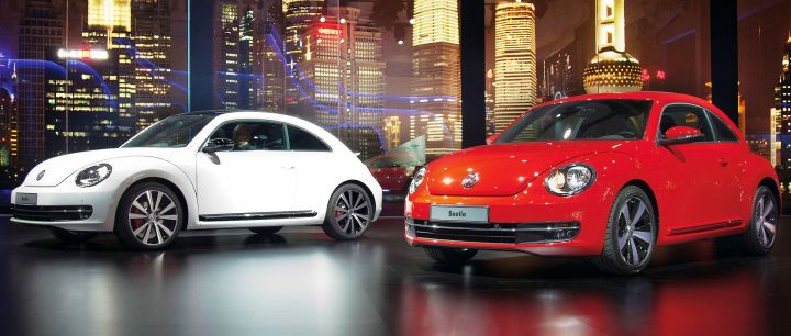 Volkswagen-Beetle-2011