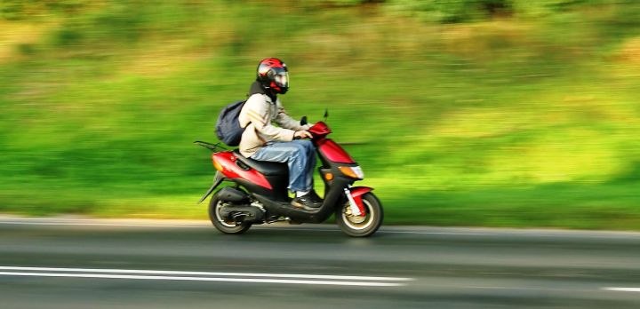 Водители мопедов и скутеров ответят по полной