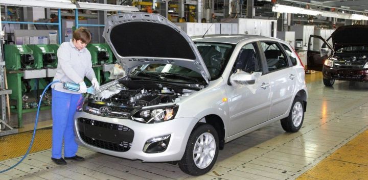 С 15 января &laquo;АвтоВАЗ&raquo; повышает цены &ndash; в среднем на 9%