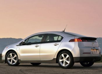 Новый Chevrolet Volt стал более безопасным Новый Chevrolet Volt стал более безопасным