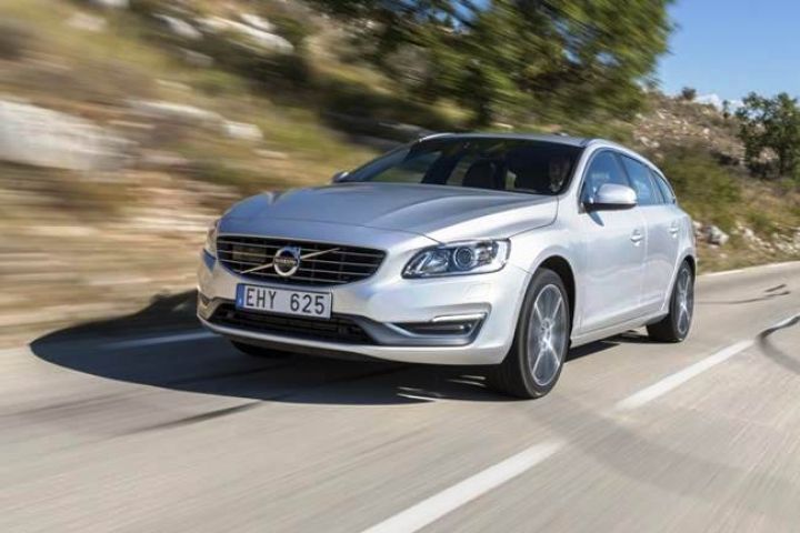 Новый Volvo S90 оценили в 45 тысяч евро