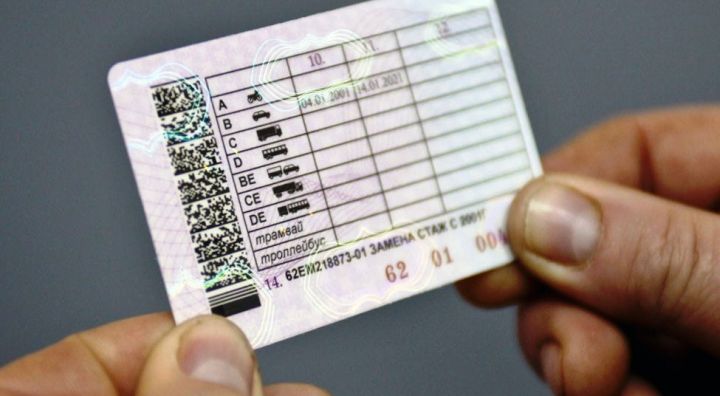 В России должников по алиментам будут лишать водительских прав