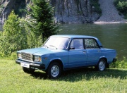 Вторичный авторынок падает, спрос на «семерки» растет