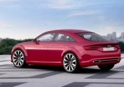 Audi представила в Париже спортивный седан TT Sportback