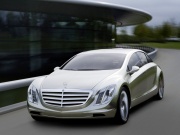 На выставке электроники Mercedes представит концепт с автопилотом