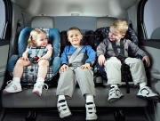 Результаты опроса: 88% родителей используют детские автокресла