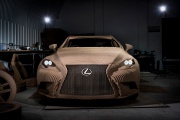 Бумажный Lexus проедет по улицам Великобритании (ВИДЕО)