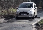 Ford построил худшую дорогу для тест-драйва (ВИДЕО)