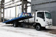 Эвакуатор со сдвижной платформой на базе ISUZU NPR75