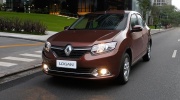 Renault Logan вытеснил Lada Largus из ТОП-5 самых продаваемых авто