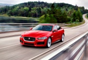 В Лондоне состоялась премьера нового седана Jaguar XE